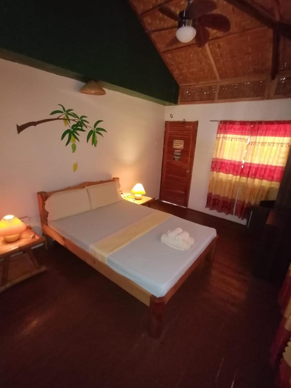 Chelle'S Guesthouse And Backpackers Siquijor Exterior foto